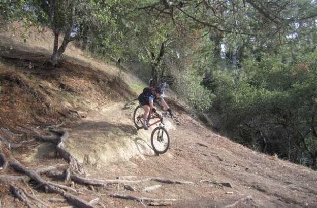 Becky thrills the spectators at the first technical section on La Corona. HT photo.