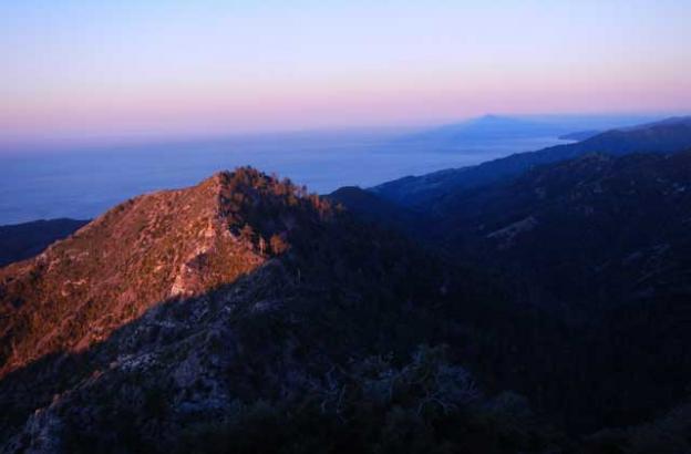 The view northwest from Cone Peak during sunrise.