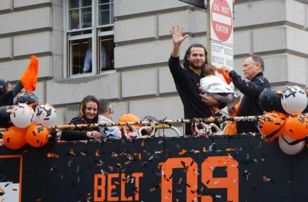 Shortstop Brandon Crawford with daughter Braylyn