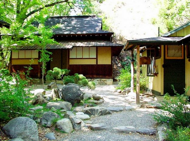 Wouldn't complain ending the day here after work! Photo by Steven Harper on Flickr. 